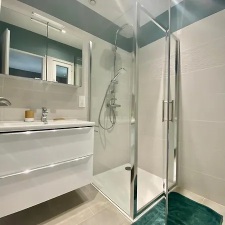 Appartement Le Cocon : Calme Et Moderne à 15 Min Futuroscope Cisse