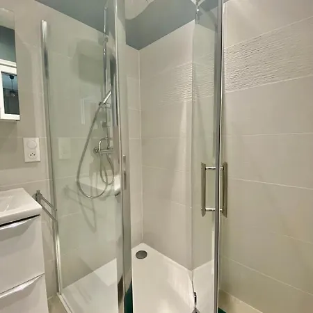Le Cocon : Calme Et Moderne A 15 Min Futuroscope Apartment Cisse