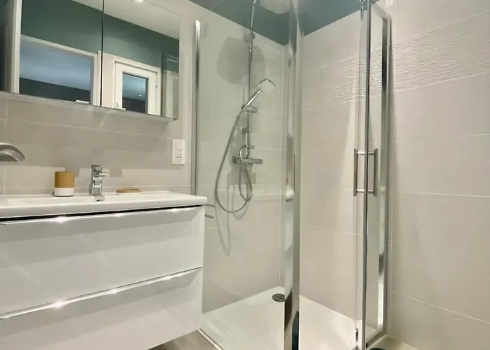 Apartamento Le Cocon : Calme Et Moderne A 15 Min Futuroscope Cisse