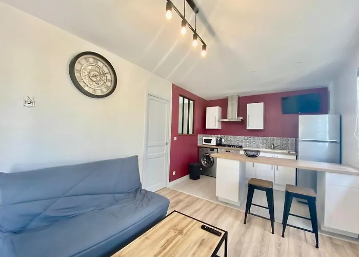 Le Cocon : Calme Et Moderne A 15 Min Futuroscope Cisse